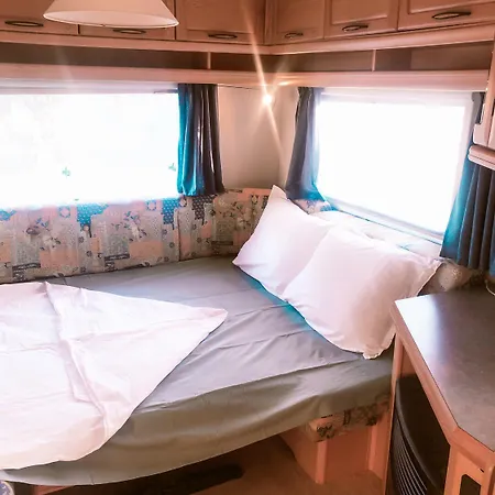 Caravan Laguna - Free Parking Topola